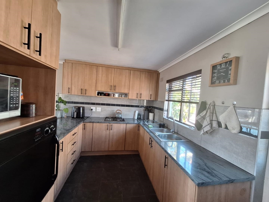 To Let 2 Bedroom Property for Rent in Langeberg Ridge Western Cape